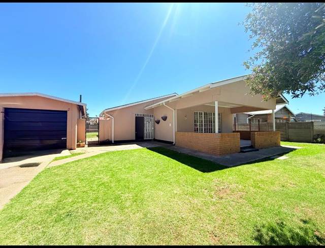 4 BEDROOM HOUSE FOR SALE IN VANDERBIJLPARK SE 1